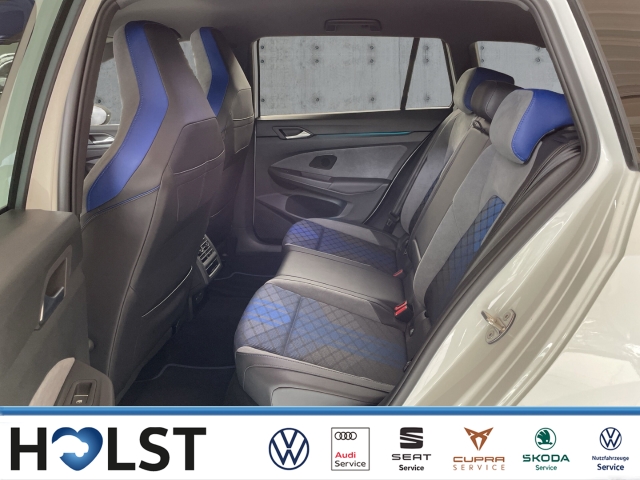 Golf Variant VIII R AHK Black Style HuD 19 Matrix Performance