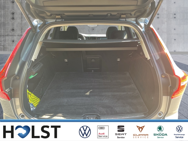 XC60 Momentum Pro D4 2WD AHK DAB GJR