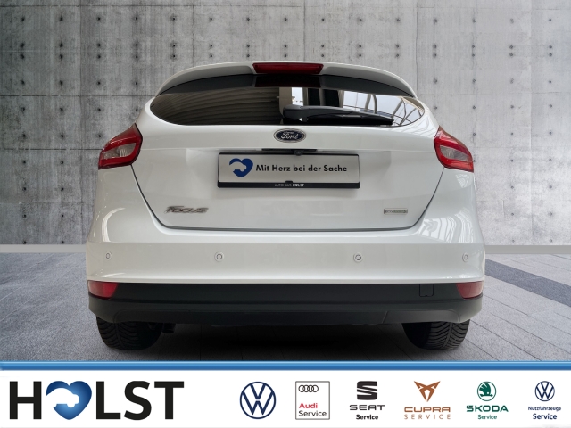 Focus 1.0 EcoBoost Titanium Kamera LED